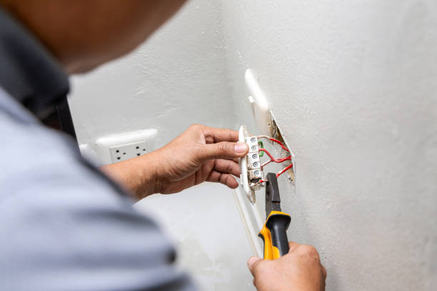 Best Commercial Electrician Services  in Sycamore, IL